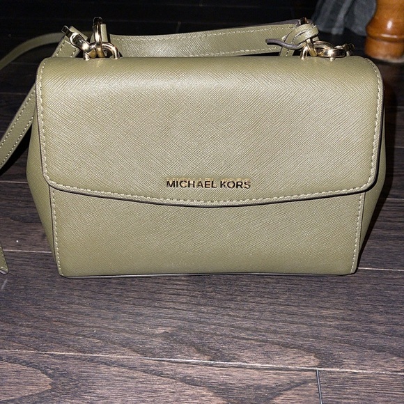 Michael Kors crossbody bag - Picture 3 of 3